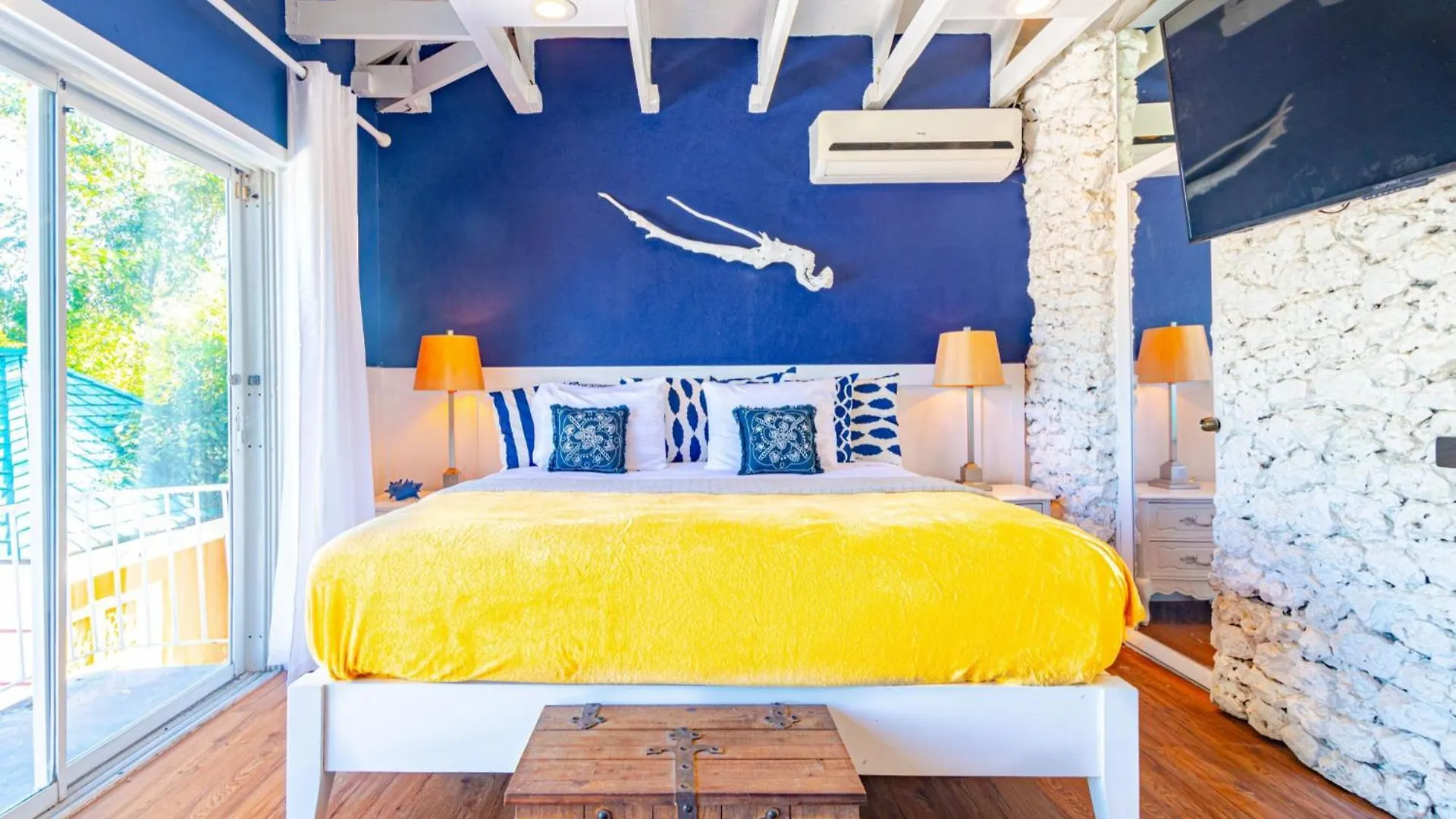 Pool Cottage Bc Nassau